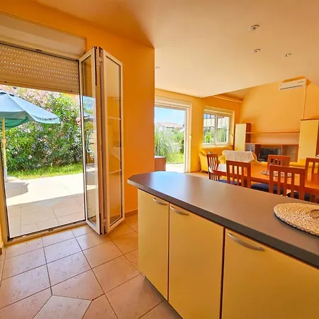 Kimi Villa Vir