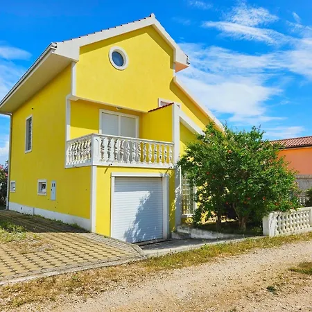 Villa Kimi Vir
